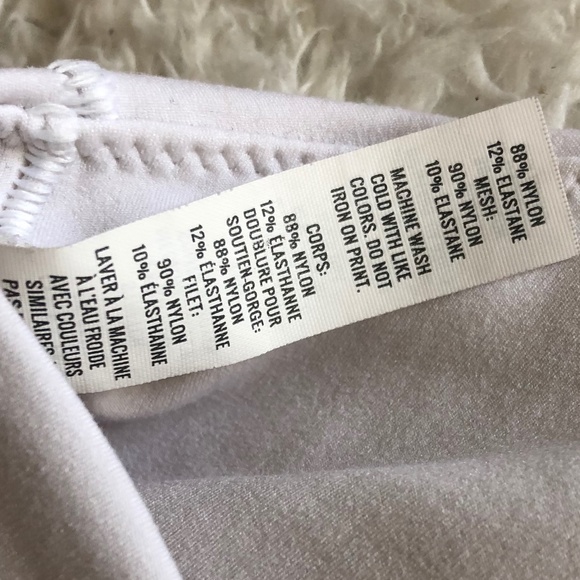 Aerie OFFLINE cross back white sports bra - Picture 3 of 7